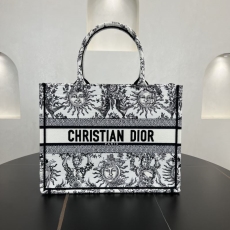 Christian Dior Shopping Bags